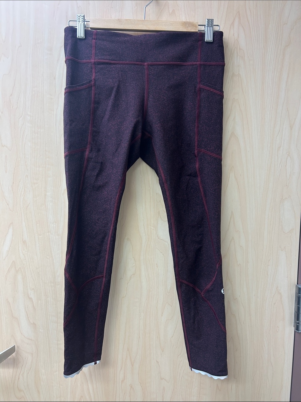 lululemon athletica Maroon Leggings with reflective scalloped cuffs